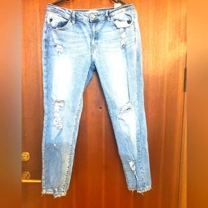 WOMEN'S KANCAN JEANS SIZE 15/31